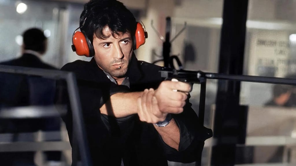 Cuando la ley llevaba una pistola: del policía de carne y hueso al superhéroe urbano CINE Y VIDEOJUEGOS CULTURA Y OPINIÓN 