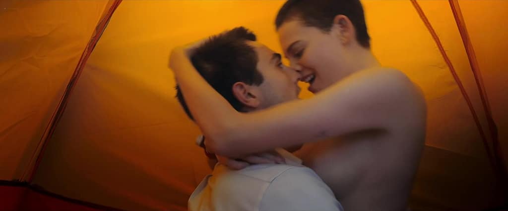 Matilda Price desnuda como la nueva musa de Luc Besson en la película secreta June & John Actrices desnudas