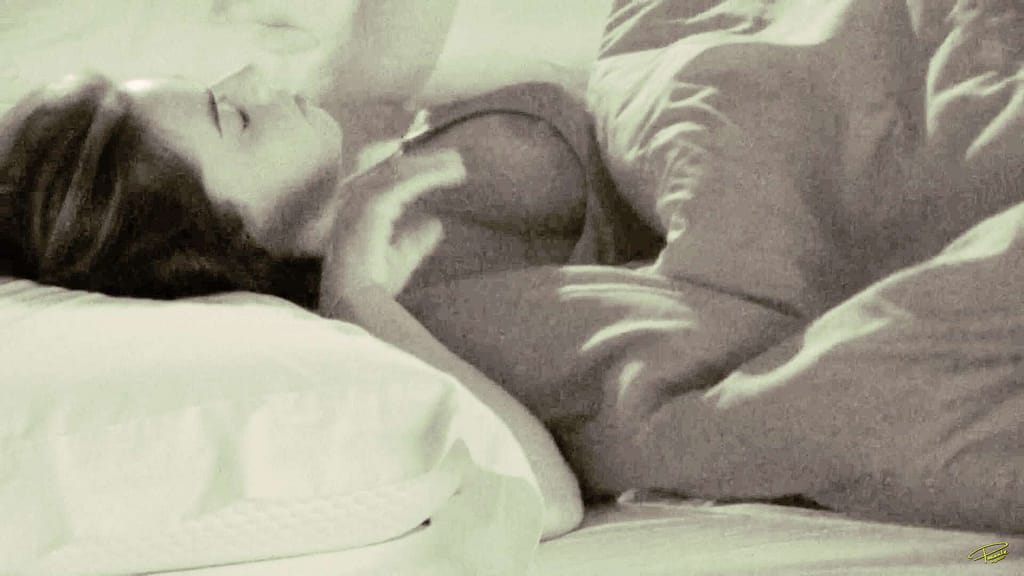 Elsa (GH 19) desnudo y descuido de su fruta de la pasión o vagina Chicas de reality desnudas Gran Hermano