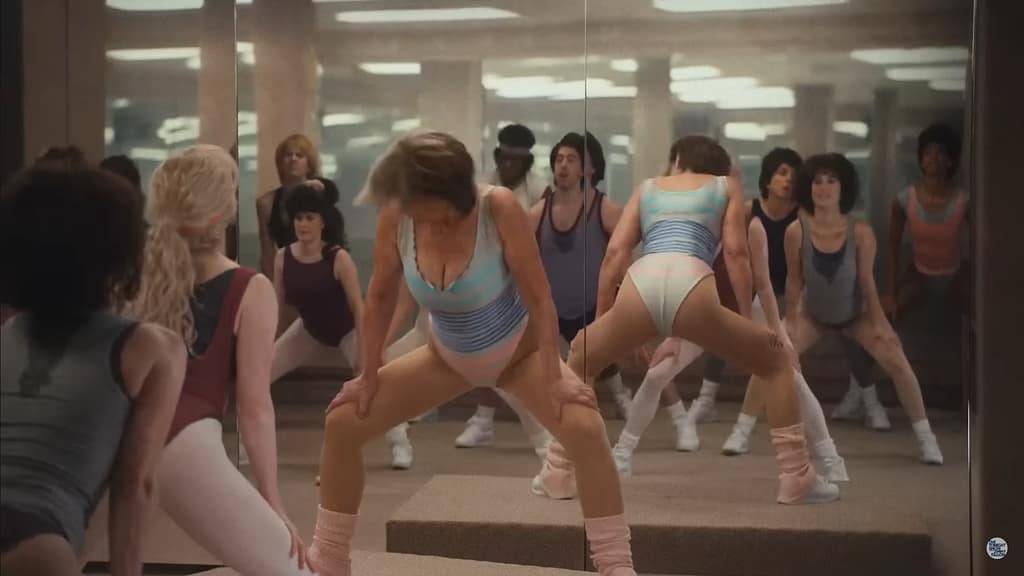 Captura-de-pantalla-826-1024x576 Jamie Lee Curtis desnuda un nuevo "Perfect" con Jimmy Fallon