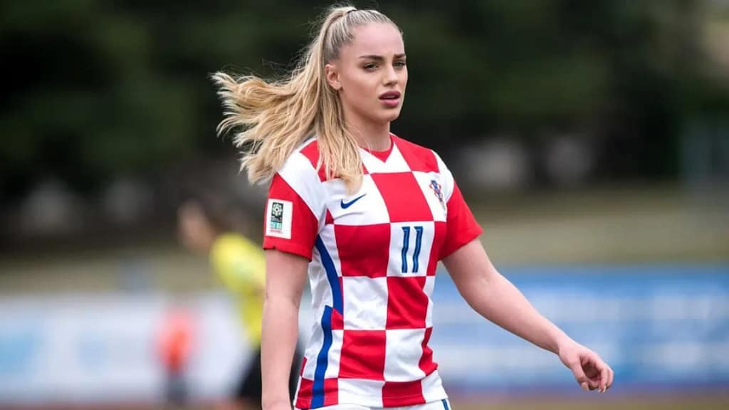 Ana Maria Marković desnuda y sexy para el Real Madrid Deportistas desnudas TENDENCIA POPULAR