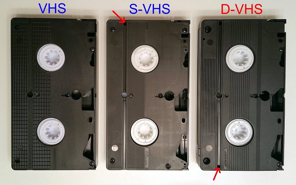 b6df2d3a8591044f16ca21737249f9de52890487-1024x640 El VHS digital: el exquisito fracaso de un formato adelantado a su tiempo