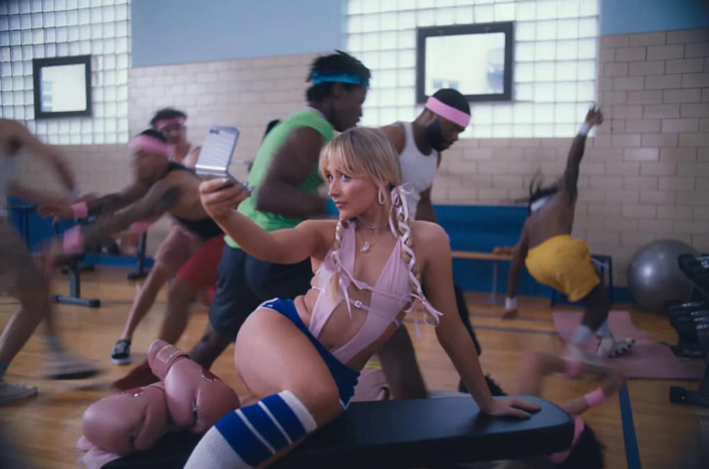 Sabrina Carpenter desnuda Nintendo Switch 2: arte, juventud y la promesa de una nueva era Cantantes desnudas CINE Y VIDEOJUEGOS
