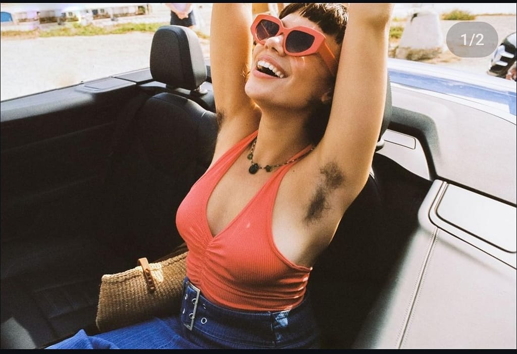 Martina Cariddi desnuda belleza salvaje fuera del canon Actrices desnudas
