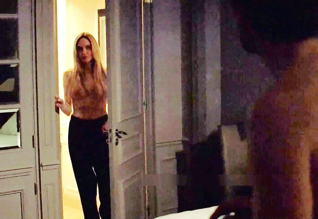Angelina Jolie y su desnudo en Couture (2025) Actrices desnudas