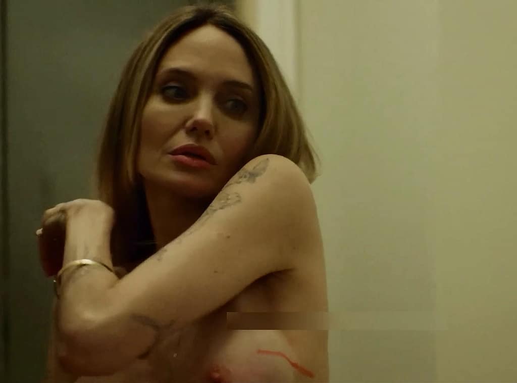 Angelina Jolie y su desnudo en Couture (2025) Actrices desnudas