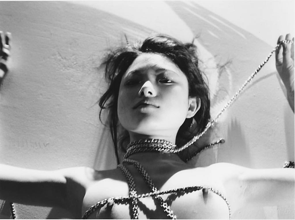 Las controvertidas fotografías eróticas de bondage con cuerdas de Nobuyoshi Araki (NSFW) Desnudo artístico 