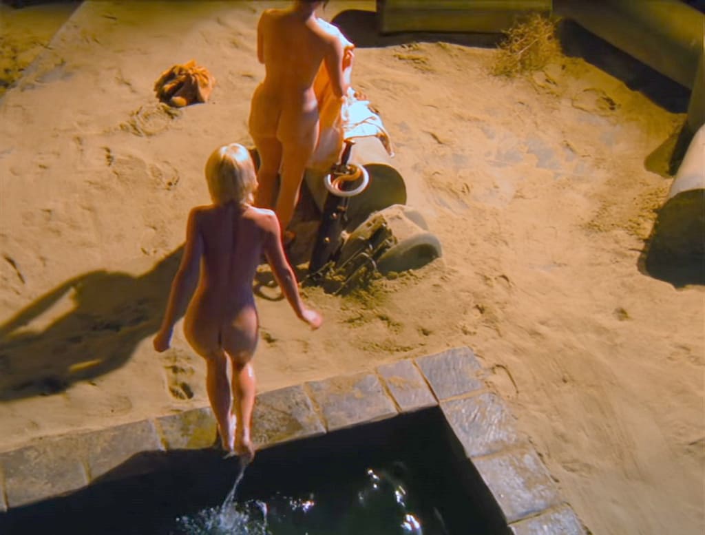 El dia que Xena se desnudó en la TV en abierto (Lucy Lawless and Renee O’Connor) Actrices desnudas 