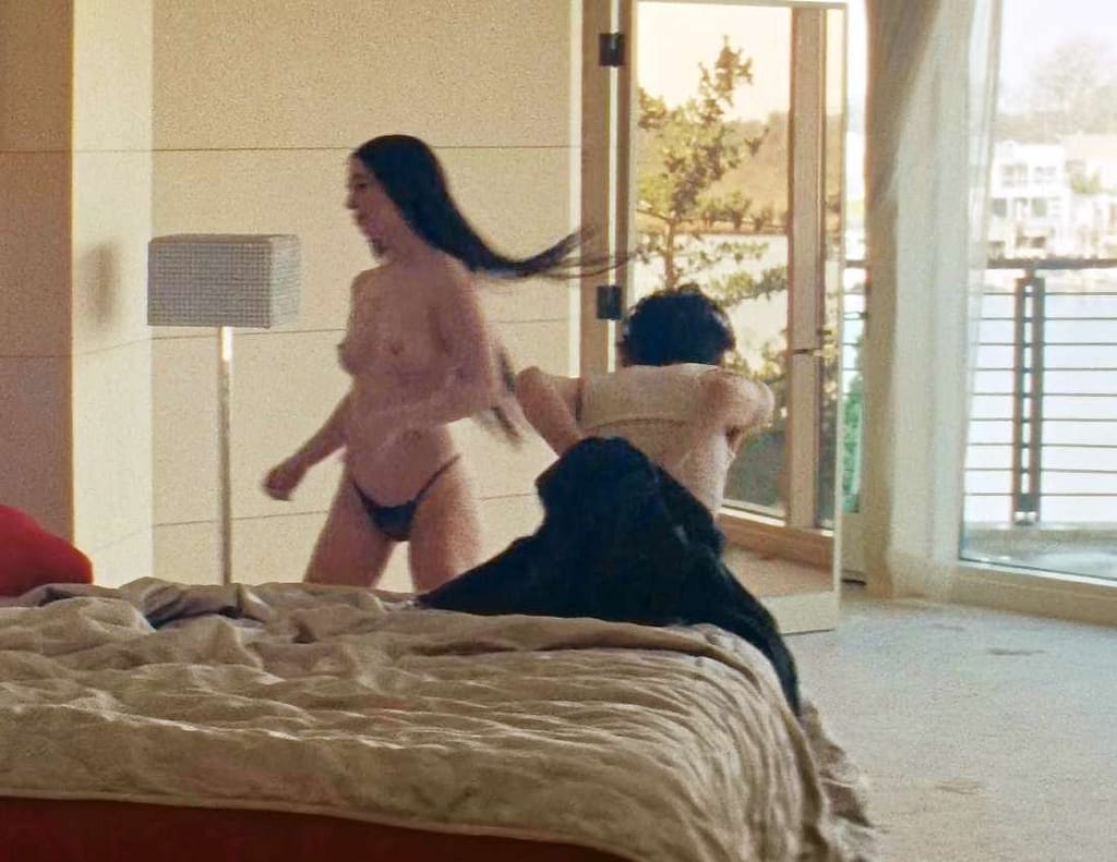 Mikey Madison desnuda en Anora tras el Oscar Actrices desnudas 