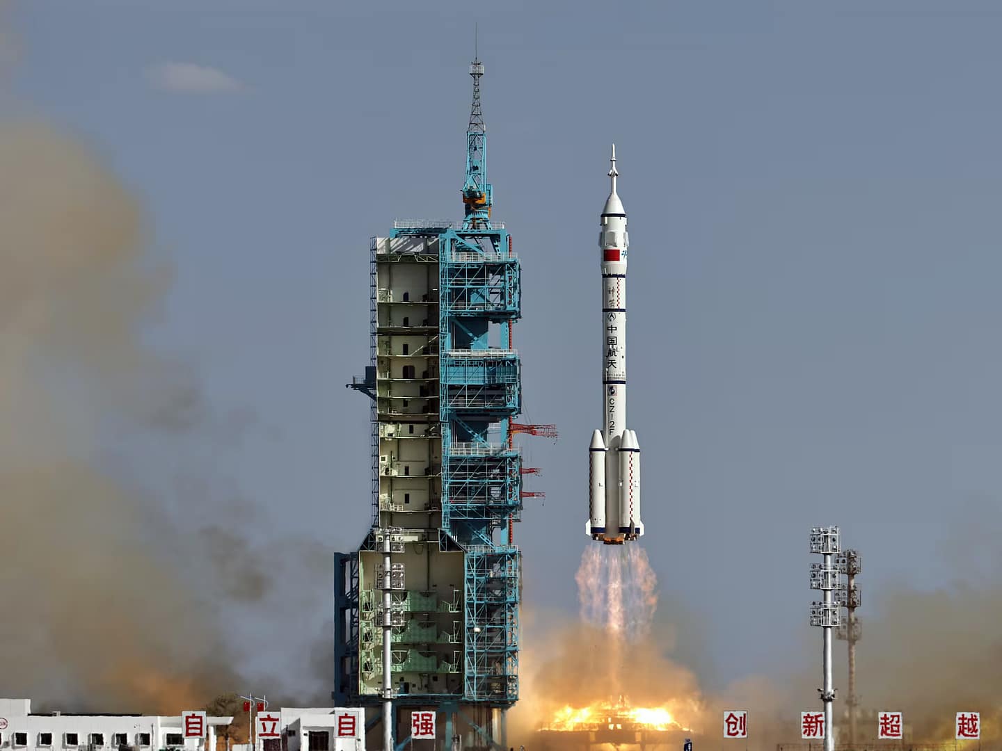 China descubre en su estación espacial una superbacteria cuya resistencia “desafía todo lo conocido” CULTURA Y OPINIÓN