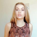 Bianca Censori desnuda y su mundo en público por Kanye West PIN-UPS PASSIONATTE