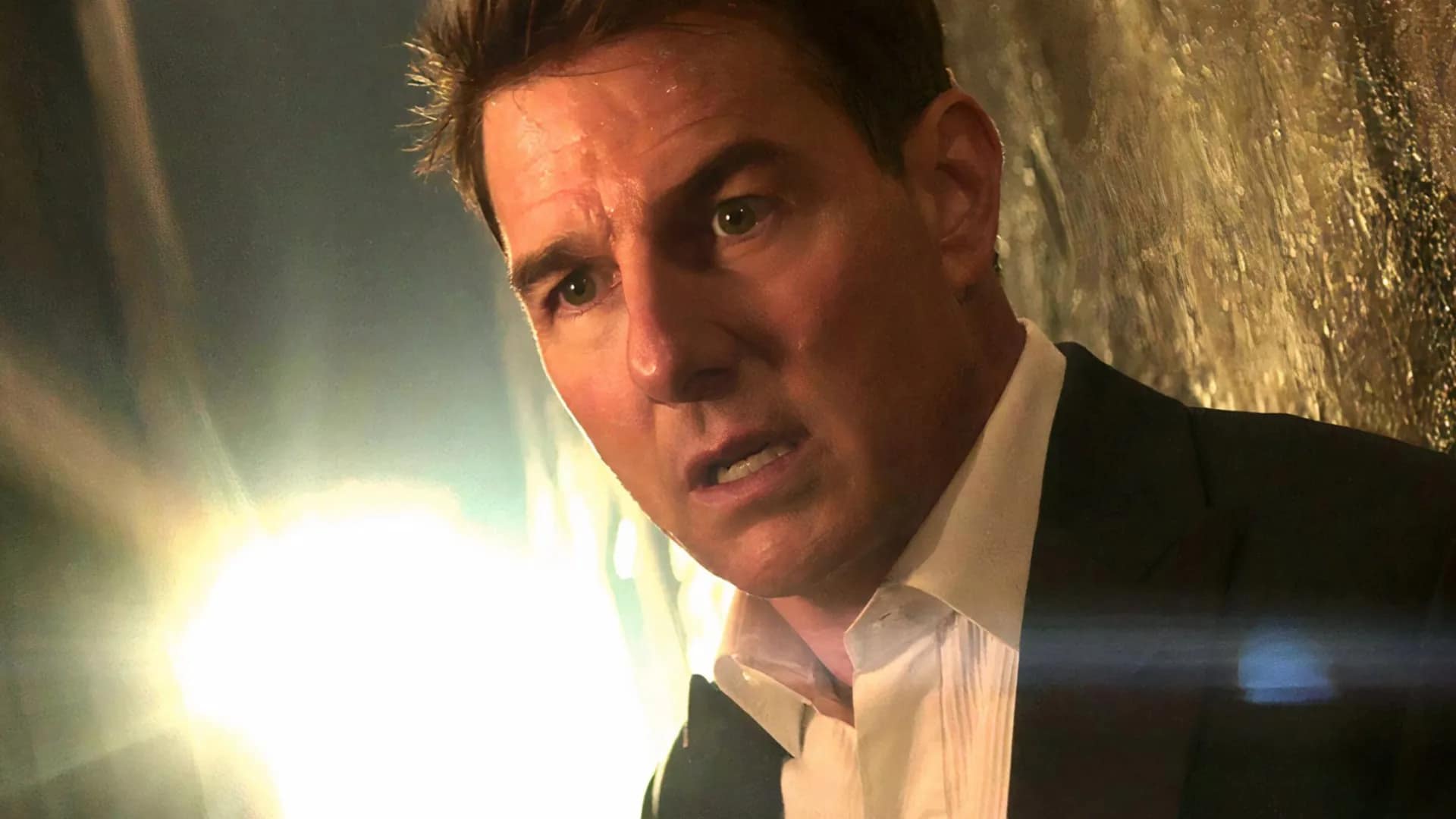 Tom Cruise sorprenderá al mundo: Iñárritu anticipa revolución con el cineasta mexicano 1 tom cruise tira vacio acantilado saltando moto marcha mision imposible sentencia final 4311761