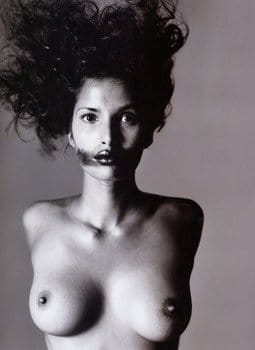 Padma Lakshmi desnuda para Passionatte Celebrities 