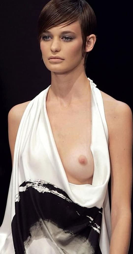 Tetas y descuidos de pasarela by Passionatte (incluida la Patiño y Hadid) Modelos