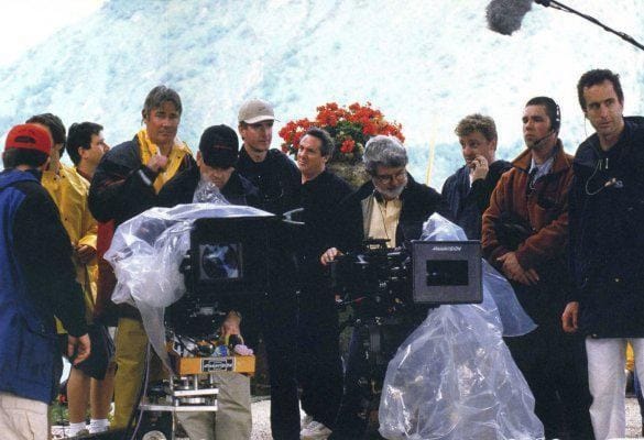 Historia de las cámaras de cine | Cuando filmar costaba una fortuna y la imagen pesaba más: de las cámaras millonarias al cine digital para todos CULTURA Y OPINIÓN
