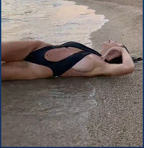 Astrid Millรกn desnuda piel y curva LUCENPOP FAMOSAS ESPAรOLAS DESNUDAS