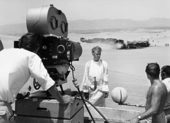 Historia de las cámaras de cine | Cuando filmar costaba una fortuna y la imagen pesaba más: de las cámaras millonarias al cine digital para todos CULTURA Y OPINIÓN