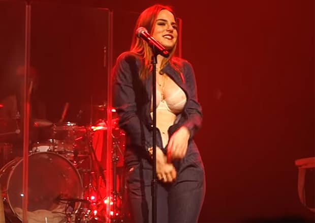 Cantantes espaรฑolas desnudas Cantantes desnudas