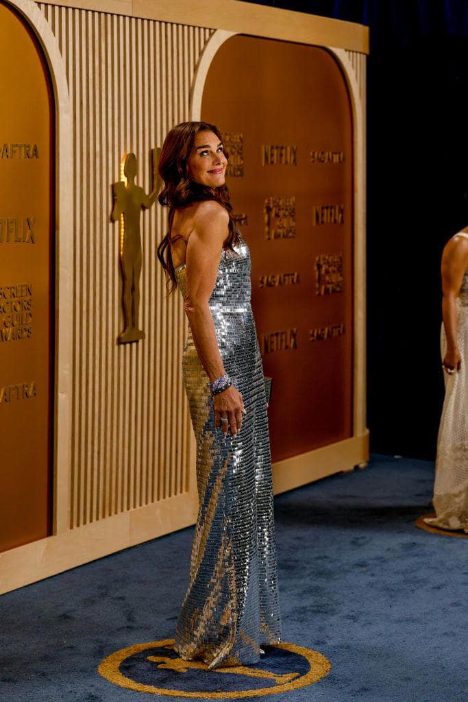 Brooke Shields deslumbra en los SAG Awards 2025 con su impresionante físico a los 59 años 1 AA1zFADC