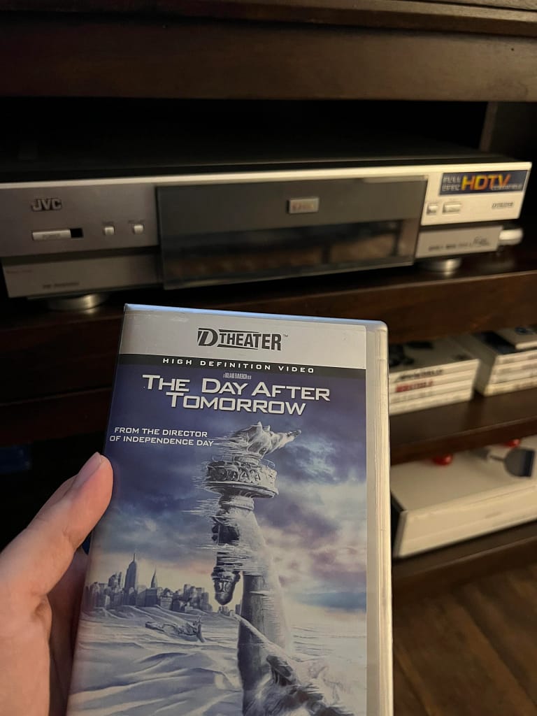 rfx8dcbz9ot91-768x1024 El VHS digital: el exquisito fracaso de un formato adelantado a su tiempo