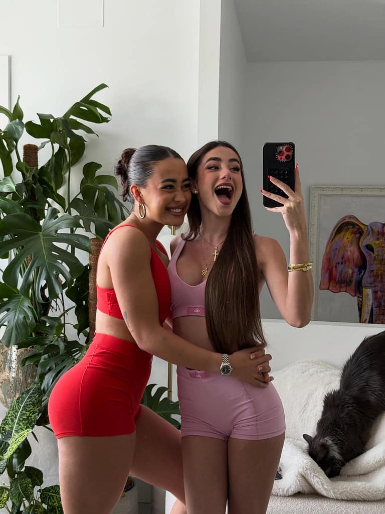 1772548713090-768x1024 Marina Rivers desnuda y sexy bajo contenido "cultural"
