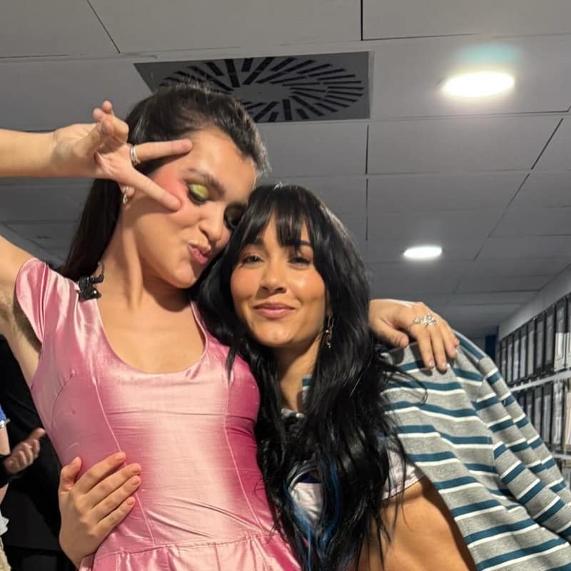 yRDeMLkv_t Aitana OT desnuda culazo en concierto junto a Plex