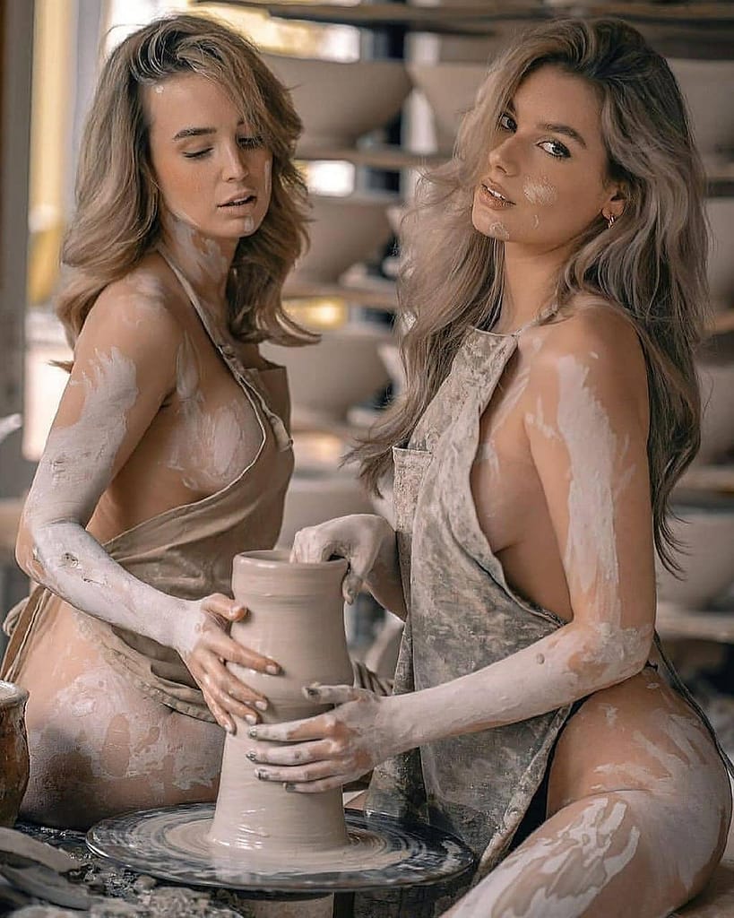 jil-grudner-andamp-julia-roemmelt-nude-images-001-819x1024 Julia Roemmelt al desnudo para Passionatte