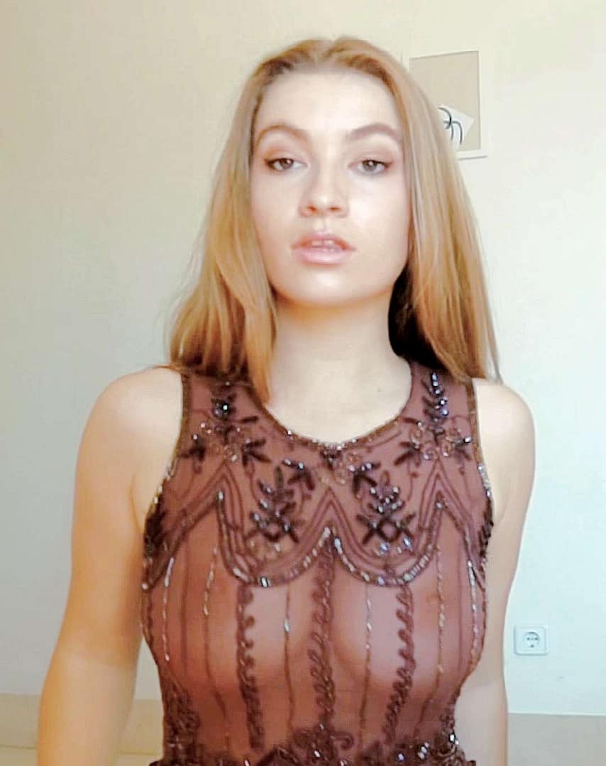 Carlota Boza desnuda sus Tremendas tetas e increible culo en Bailando con las Estrellas 2 Carlota Boza desnuda sus Tremendas tetas e increible culo en Bailando con las Estrellas