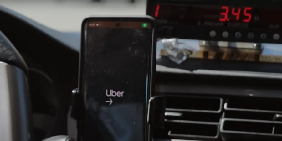 El falso milagro de Ariel en Youtube, el taxista de Barcelona usado por Uber para blanquear su codicia CULTURA Y OPINIÓN TENDENCIA POPULAR 